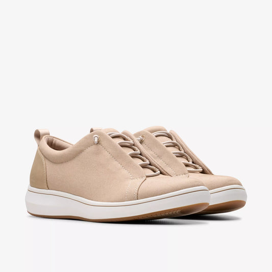 Women's Clarks "Breeze Sky Lace" Casual Shoes