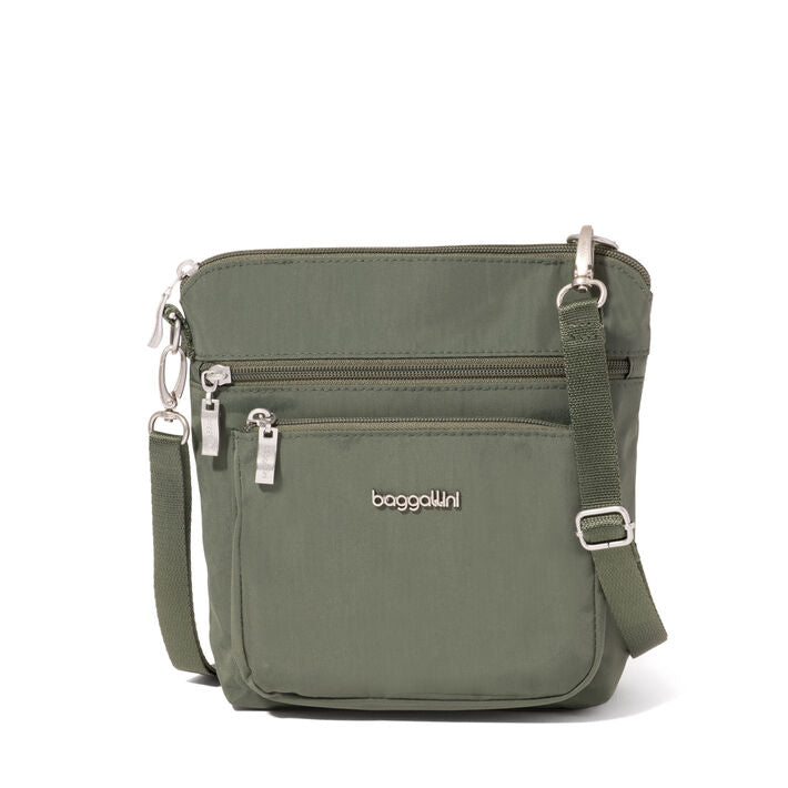 Baggallini Modern Pocket Crossbody Bag