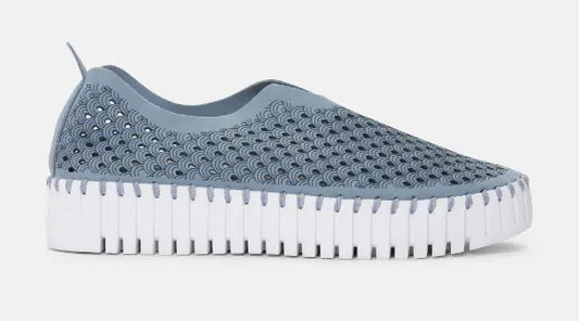 Ilse Jacobsen Tulip Platform