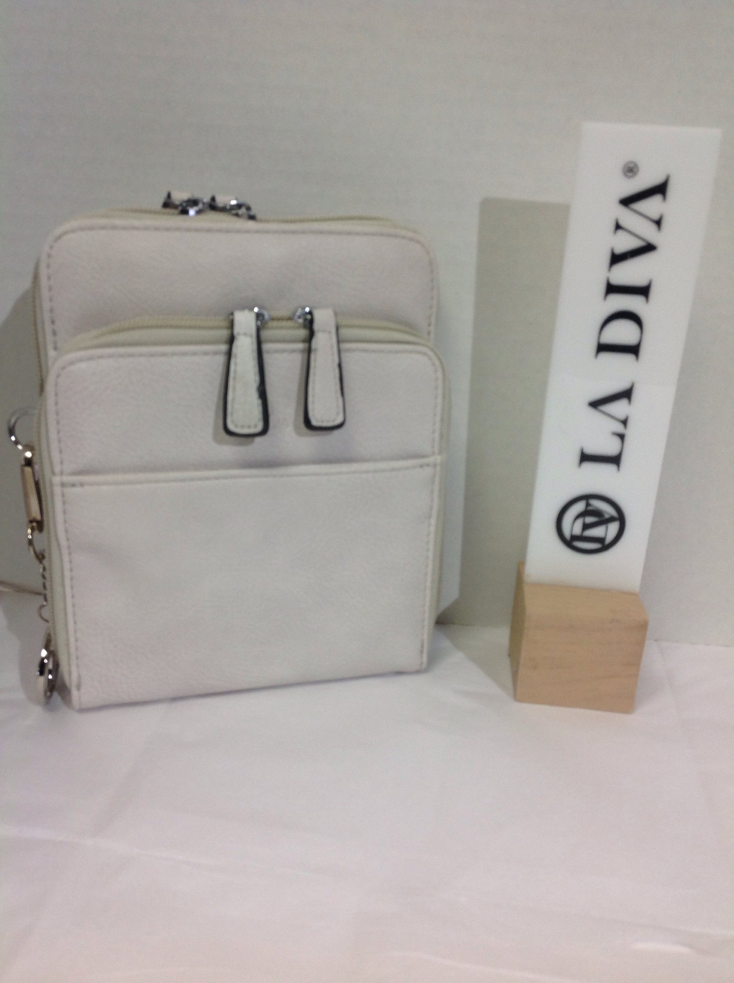 LaDiva Purse - 5249STL-5250STL